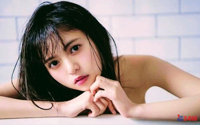 Jun Azawa là một diễn viên JAV nổi tiếng từ xứ Nhật 