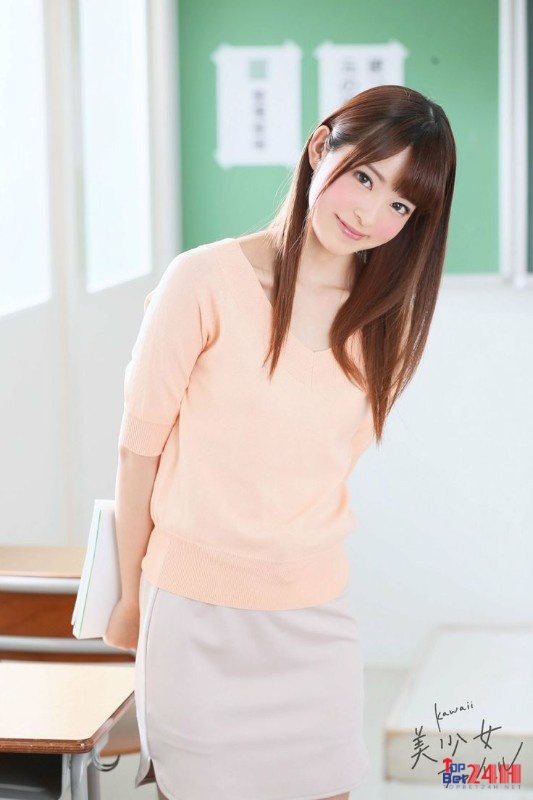 Moko được đánh giá xinh đẹp cùng sự chuyên nghiệp trong diễn xuất