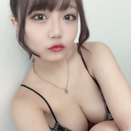 Riho Takahashi – Nữ diễn viên 18+ trẻ tuổi với nét đẹp cuốn hút