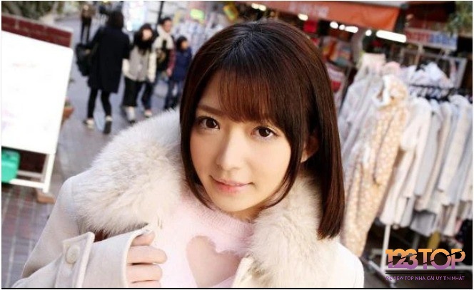 Rika là một diễn viên JAV nổi tiếng với phong cách loli
