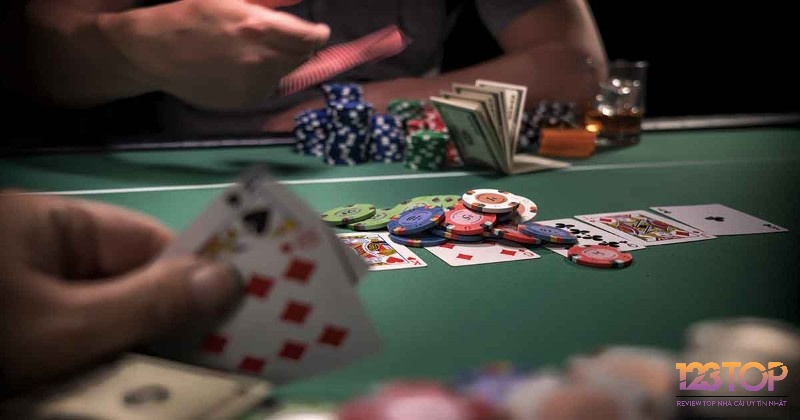 Board texture ảnh hưởng lớn đến cách bạn nên chơi tay bài, Range thinking là kỹ năng cao cấp trong poker