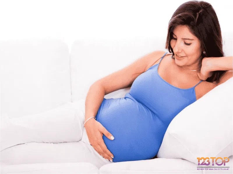 Mơ người khác mang thai – thông điệp từ các mối quan hệ