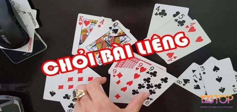 Bài sám xuất hiện khi ba lá bài có cùng số điểm người chơi thường có lợi thế rất lớn vì xác suất người khác có bài mạnh hơn rất thấp