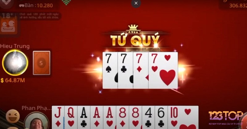 Đừng để lộ biểu cảm hay để đối thủ nắm được từng nước đi của mình nhé