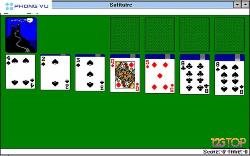 Hack não với các lá bài xếp gọn gàng trong màn chơi Solitaire