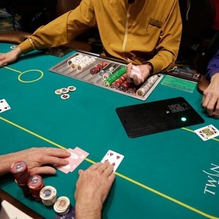 Cược texas holdem 2025: Chiến lược chơi hiệu quả
