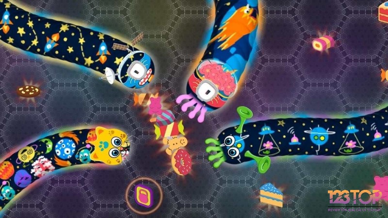 Các tựa game đơn giản, không bạo lực, như Wormate.io với đồ họa hoạt hình và vật phẩm thân thiện với trẻ em.