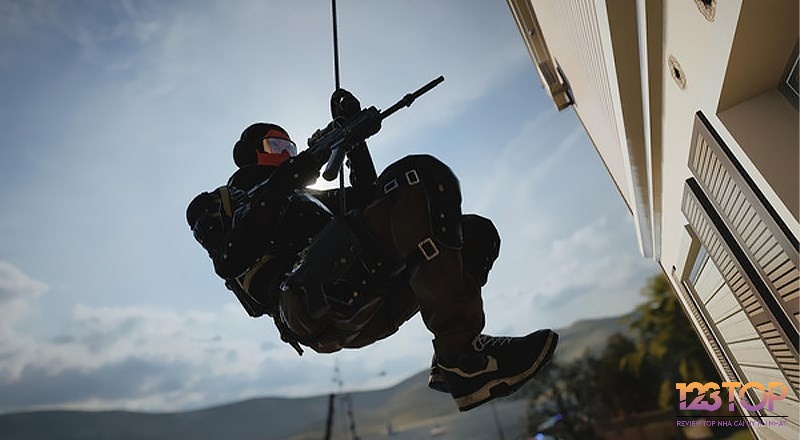 Nhiệm vụ chính trong game Rainbow Six Siege là cùng đồng đội của bạn giành chiến thắng