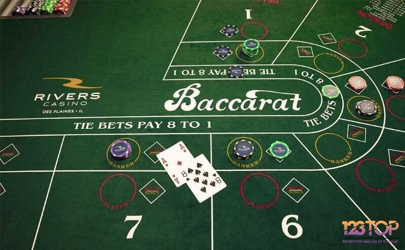 Tie trong baccarat là gì? Cửa Tie chỉ xuất hiện khi Banker và Player có tổng điểm bằng nhau, tạo nên khoảnh khắc hiếm hoi cân bằng tuyệt đối