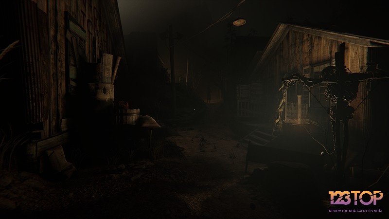 Game Outlast 2 có bản đồ rộng lớn được thiết kế theo thế giới mở với nhiều khu vực đa dạng