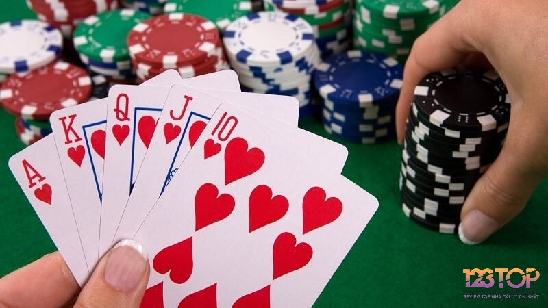 Thùng phá sảnh là một trường hợp đặc biệt trong game bài poker