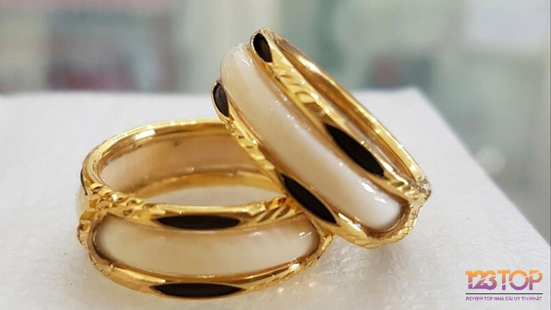 Giải mã giấc mơ thấy nhẫn vàng số mấy và các điềm báo liên quan